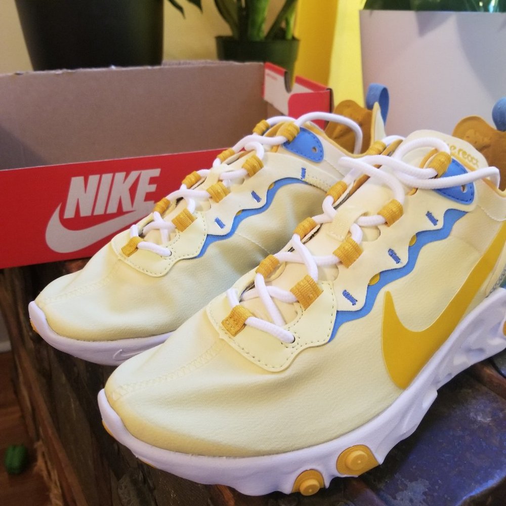 Women's Nike React Element 55